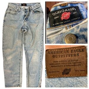 Dungarees Denim 1977 The AE Supply Co AEO 4 Button Fly Acid Wash Boyfriend Jean